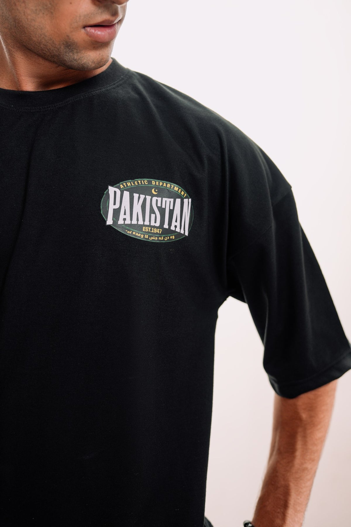 model:detail model:studio | Zamana Alumni Tee — PAKISTAN chest graphic detail